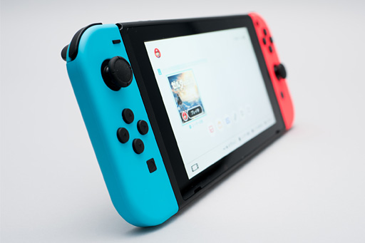 画像ギャラリー No.094のサムネイル画像 / 「Nintendo Switch」分解レポート。「任天堂はどんな新しいことを提供してくれるのか」と期待が膨らむ内部構造だ