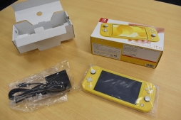 画像ギャラリー No.004のサムネイル画像 / Nintendo Switch Liteが本日発売。本体の特徴やSwitchとの違い,2台目として使うときの気になる点などを紹介