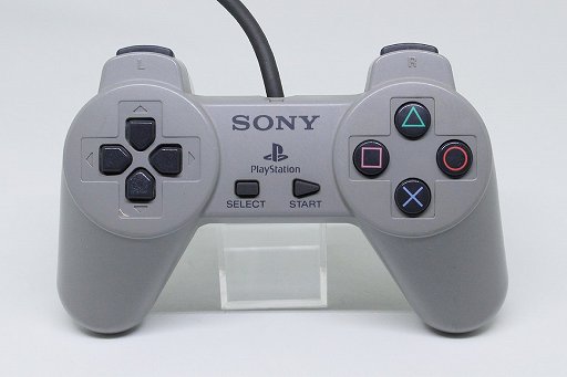 画像ギャラリー No.001のサムネイル画像 / PlayStation 5用ゲームパッド「DualSense」が発表されたので,PSシリーズを支えた「DUALSHOCK」の進化を見比べてみる
