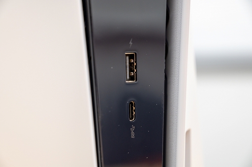 画像ギャラリー No.019のサムネイル画像 / PlayStation 5をひと足先に開封！　ベース取り付けまでを写真でレポート