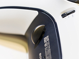 画像ギャラリー No.015のサムネイル画像 / PS5用新型コントローラ「DualSense Edge」試用レポート。繊細な操作を求める競技志向ゲーマーも,“誤爆”が多いうっかりやさんも長く使える