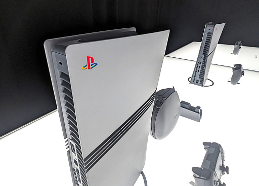 画像ギャラリー No.004のサムネイル画像 / SIEがアナウンスしたばかりの「PlayStation 30周年アニバーサリー コレクション」，表面処理はやっぱり何かが違う