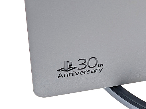画像ギャラリー No.005のサムネイル画像 / SIEがアナウンスしたばかりの「PlayStation 30周年アニバーサリー コレクション」，表面処理はやっぱり何かが違う