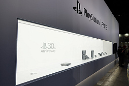 画像ギャラリー No.009のサムネイル画像 / PlayStation 5 Proの実機がブースで公開。「FFVII REBIRTH」の試遊では，専用のグラフィックスモードに対応［TGS2024］