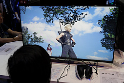 画像ギャラリー No.020のサムネイル画像 / PlayStation 5 Proの実機がブースで公開。「FFVII REBIRTH」の試遊では，専用のグラフィックスモードに対応［TGS2024］