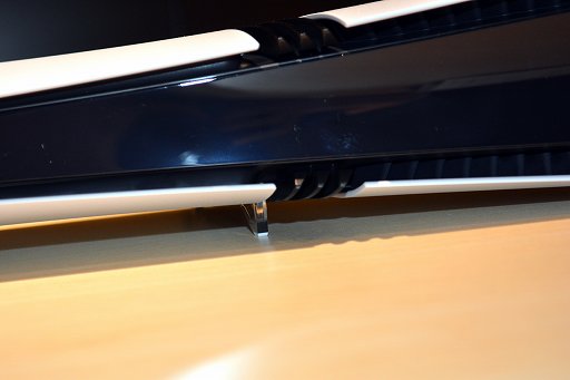 画像ギャラリー No.015のサムネイル画像 / 「PlayStation 5 Pro」開封の儀。ちょっと縦に長くなった新たなPS5は，フット付属で横置きがデフォルト