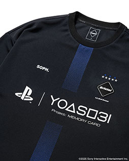 画像ギャラリー No.009のサムネイル画像 / 「YOASOBI」，PS発売30周年記念プロジェクトの楽曲リリースを記念して，アパレルブランド「SOPH.」とコラボしたゲームシャツをリリース
