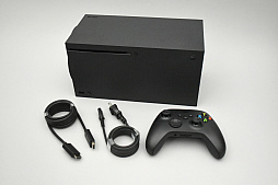 画像ギャラリー No.018のサムネイル画像 / 「Xbox Series X」と「Xbox Series S」を開封してみた。本体デザインと同様に収納方法もシンプルでスッキリ