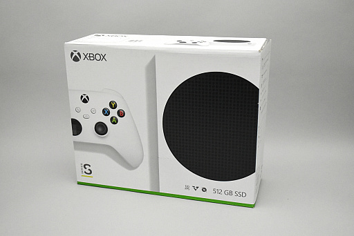画像ギャラリー No.019のサムネイル画像 / 「Xbox Series X」と「Xbox Series S」を開封してみた。本体デザインと同様に収納方法もシンプルでスッキリ