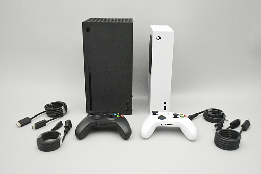 画像ギャラリー No.035のサムネイル画像 / 「Xbox Series X」と「Xbox Series S」を開封してみた。本体デザインと同様に収納方法もシンプルでスッキリ