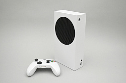 画像ギャラリー No.038のサムネイル画像 / 「Xbox Series X」と「Xbox Series S」を開封してみた。本体デザインと同様に収納方法もシンプルでスッキリ