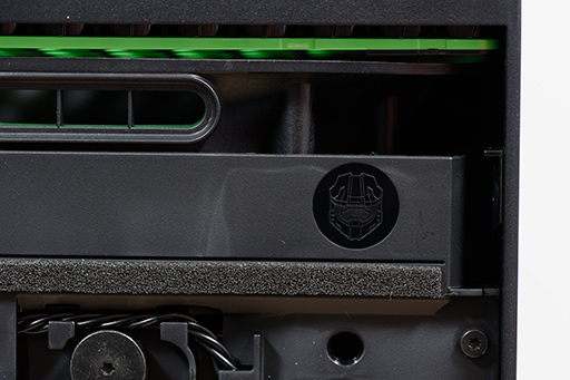 画像ギャラリー No.007のサムネイル画像 / 「Xbox Series X」分解レポート。PS5とは別の方向性でコストのかかった内部構造をチェックしてみた