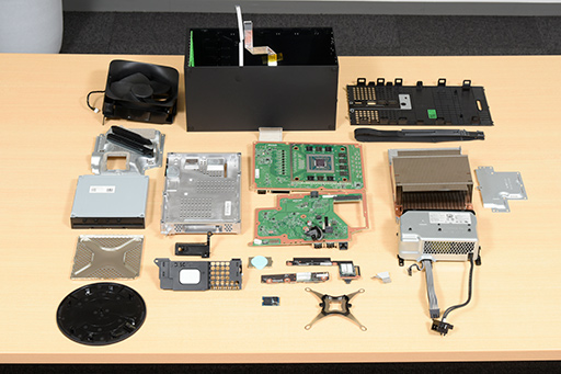画像ギャラリー No.036のサムネイル画像 / 「Xbox Series X」分解レポート。PS5とは別の方向性でコストのかかった内部構造をチェックしてみた