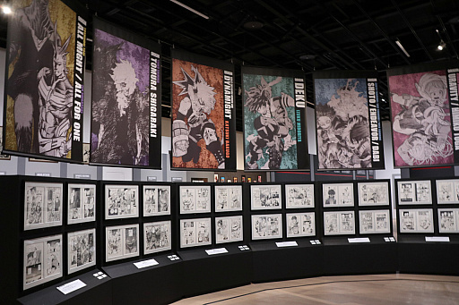 画像ギャラリー No.005のサムネイル画像 / 「堀越耕平『僕のヒーローアカデミア』原画展」内覧会レポート。ヒーローの成長や敵(ヴィラン)との死闘など,原画や描き下ろしを惜しみなく展示