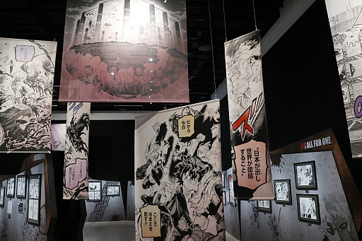 画像ギャラリー No.010のサムネイル画像 / 「堀越耕平『僕のヒーローアカデミア』原画展」内覧会レポート。ヒーローの成長や敵(ヴィラン)との死闘など,原画や描き下ろしを惜しみなく展示