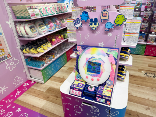 画像ギャラリー No.016のサムネイル画像 / バンダイナムコの体験型ショップ「バンダイナムコ Cross Store」が渋谷にオープン。フィギュアや一番くじ,たまごっちなども勢ぞろい!