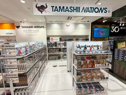 画像ギャラリー No.019のサムネイル画像 / バンダイナムコの体験型ショップ「バンダイナムコ Cross Store」が渋谷にオープン。フィギュアや一番くじ,たまごっちなども勢ぞろい!
