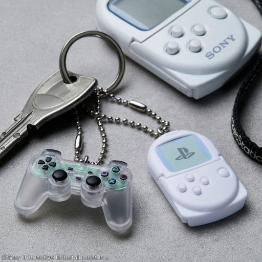 画像ギャラリー No.002のサムネイル画像 / 食玩「PlayStation/ミニチュアチャーム付きビスケット」，発売日が2月16日に決定。細部まで再現した精巧なミニチュアが付属