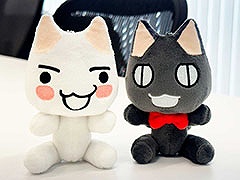 「『どこでもいっしょ』ポーズぬいぐるみ」，7月22日に発売。トロ・クロの全2種をラインナップ