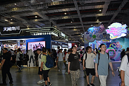 画像ギャラリー No.006のサムネイル画像 / 中国オタクの最前線「BiliBili World 2025」は,チケット30万枚が35秒で完売。ゲーム関連の出展が増え,目が離せないイベントに