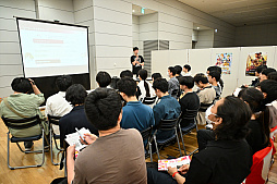 画像ギャラリー No.003のサムネイル画像 / ゲーム業界向け就活イベント 第4回「キャリアクエスト」開催。現役クリエイターがゲームデザインの考え方や舞台裏を語るステージイベントも実施