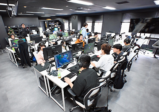 画像ギャラリー No.001のサムネイル画像 / eスポーツを学ぶ高校のリアルな1日。通信制高校「ルネサンス高等学校」池袋キャンパスを密着取材したら,まぶしくて,うらやましかった