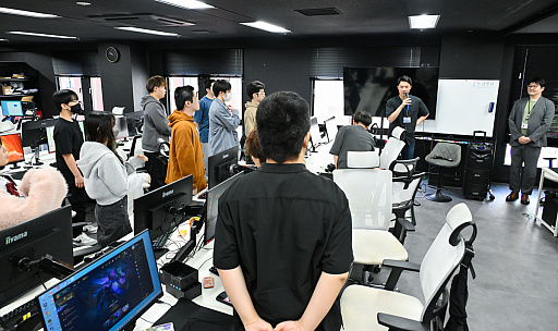 画像ギャラリー No.010のサムネイル画像 / eスポーツを学ぶ高校のリアルな1日。通信制高校「ルネサンス高等学校」池袋キャンパスを密着取材したら,まぶしくて,うらやましかった