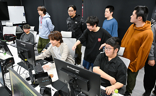 画像ギャラリー No.017のサムネイル画像 / eスポーツを学ぶ高校のリアルな1日。通信制高校「ルネサンス高等学校」池袋キャンパスを密着取材したら,まぶしくて,うらやましかった