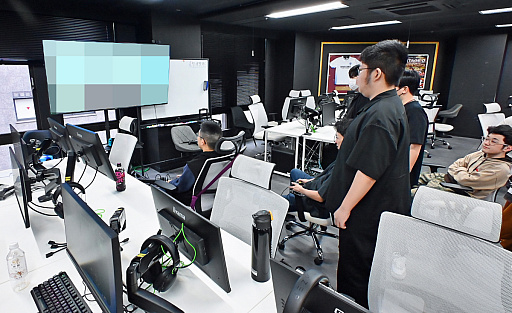 画像ギャラリー No.030のサムネイル画像 / eスポーツを学ぶ高校のリアルな1日。通信制高校「ルネサンス高等学校」池袋キャンパスを密着取材したら,まぶしくて,うらやましかった