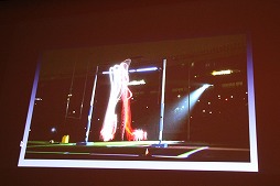 画像ギャラリー No.044のサムネイル画像 / ［CEDEC 2015］インタラクティブアートがエンターテイメントの世界に進出。2日めの基調講演「Data Art and Entertainment」をレポート