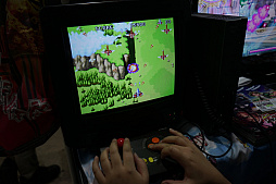 画像ギャラリー No.003のサムネイル画像 / ［TGS 2018］X68000用の新作STG「ヴァリストレスナルト」を紹介。レトロな風吹く幕張メッセで一際異彩を放つ「実機用」ソフト
