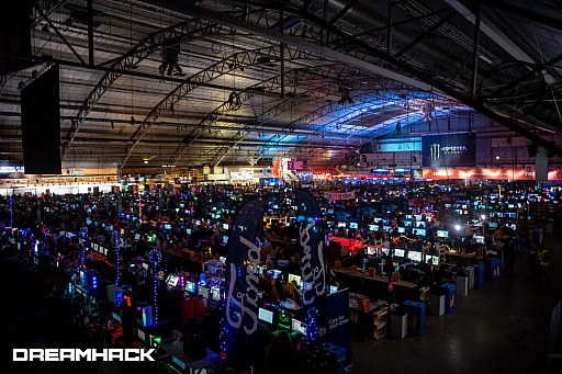 画像ギャラリー No.007のサムネイル画像 / 「DreamHack Winter 2022」フォトレポート。盛り上がるLANパーティーやエキスポの様子を紹介