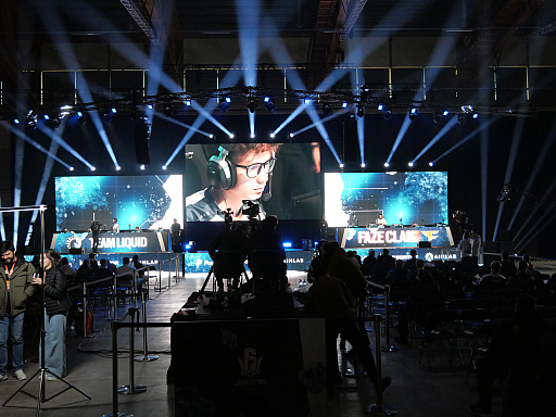 画像ギャラリー No.027のサムネイル画像 / 「DreamHack Winter 2022」フォトレポート。盛り上がるLANパーティーやエキスポの様子を紹介