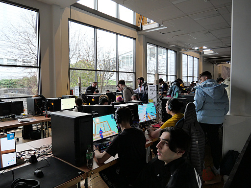 画像ギャラリー No.030のサムネイル画像 / 「DreamHack Winter 2022」フォトレポート。盛り上がるLANパーティーやエキスポの様子を紹介