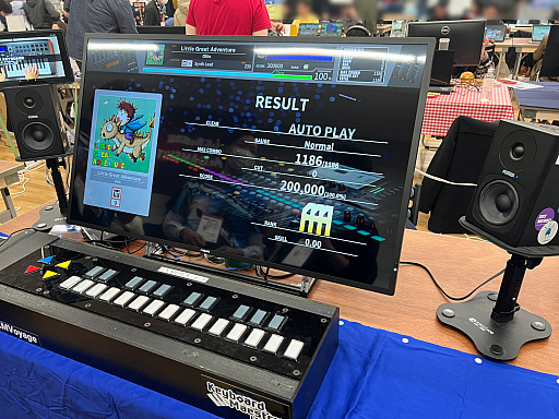 画像ギャラリー No.002のサムネイル画像 / インディーゲーム展示会「東京ゲームダンジョン4」レポート【前編】。死(4)の迷宮を抜けた先に待っていた色とりどりの宝石のようなゲームたち