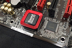 画像ギャラリー No.005のサムネイル画像 / ASRockがIntel 8シリーズ搭載マザーボードを公開。ゲーム機やタブレットの映像を出力する機能をマザーボードに搭載