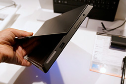 画像ギャラリー No.006のサムネイル画像 / Microsoft純正Windows 8 Pro搭載タブレット「Surface Pro」が6月7日発売。Surface RTとの違いを写真でチェック