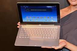 画像ギャラリー No.005のサムネイル画像 / ［COMPUTEX］1台3役の合体PCやTegra 4タブレット，129ドル7インチタブレットなどが披露されたASUSプレスカンファレンスレポート