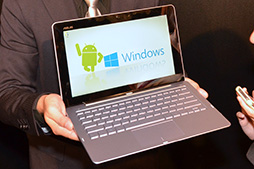 画像ギャラリー No.007のサムネイル画像 / ［COMPUTEX］1台3役の合体PCやTegra 4タブレット，129ドル7インチタブレットなどが披露されたASUSプレスカンファレンスレポート