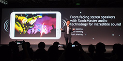 画像ギャラリー No.014のサムネイル画像 / ［COMPUTEX］1台3役の合体PCやTegra 4タブレット，129ドル7インチタブレットなどが披露されたASUSプレスカンファレンスレポート