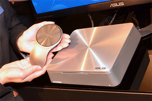 画像ギャラリー No.019のサムネイル画像 / ［COMPUTEX］1台3役の合体PCやTegra 4タブレット，129ドル7インチタブレットなどが披露されたASUSプレスカンファレンスレポート
