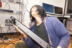 画像ギャラリー No.001のサムネイル画像 / アーケードゲーマーの夢がついに実現。自宅をゲーセンに変える“アーケード筐体風”ゲームデスク「XAC-1」組み立て＆試用レポート