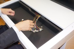 画像ギャラリー No.016のサムネイル画像 / アーケードゲーマーの夢がついに実現。自宅をゲーセンに変える“アーケード筐体風”ゲームデスク「XAC-1」組み立て＆試用レポート