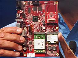 画像ギャラリー No.010のサムネイル画像 / 新CPU「Broadwell」と次世代Atom「Bay Trail」が披露。組み込み向けの新SoC「Quark」も発表されたIntel Developer Forumレポート その1