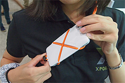 画像ギャラリー No.009のサムネイル画像 / ［TGS 2013］「スマートフォン・アクセサリー・コレクション2013」コーナーで見つけた優れモノを一挙紹介
