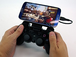画像ギャラリー No.006のサムネイル画像 / AndroidスマホをPS3用コントローラにドッキングできるアタッチメントが発売