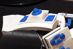 画像ギャラリー No.005のサムネイル画像 / ［CES 2014］ボタンやアナログスティックの配置そのものをカスタマイズできる左手用キーパッド「Sinister」が登場