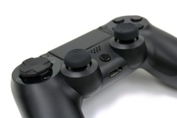 画像ギャラリー No.027のサムネイル画像 / アンサー，縦置きスタンドなどPS4用周辺機器6製品を2月22日発売