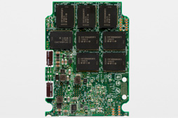 画像ギャラリー No.010のサムネイル画像 / Intelの新しいPC向けSSD「SSD 730」を試す。データセンター向けSSDをPC向けにチューンしたモデルは,日常的な用途で速かった