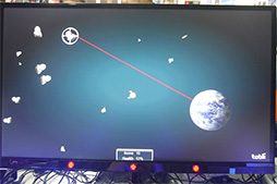 画像ギャラリー No.007のサムネイル画像 / ［TGS 2014］95ドルの視線入力デバイス「EyeX」で，どんなゲームが実現できるのか？ 対応するインディーズゲームも開発中